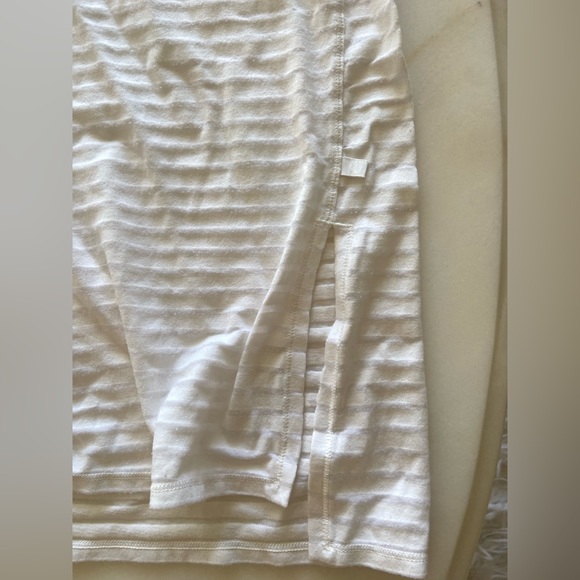 Lululemon White Sheer Striped Short Sleeve Top Tunic Size 8 - Picture 3 of 7